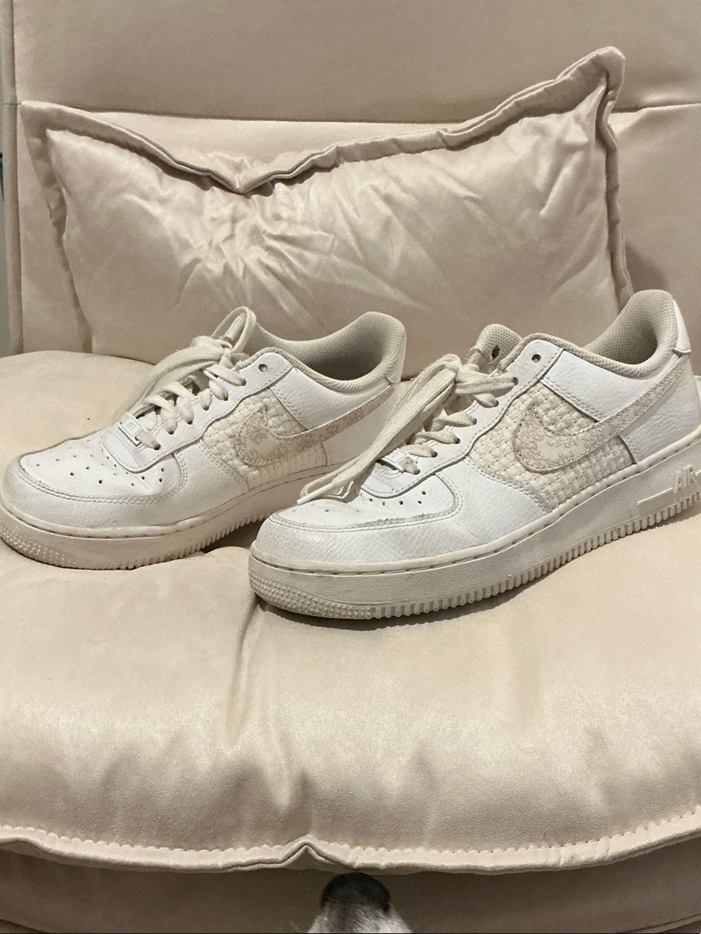 Nike Air Low-Top Sneakers